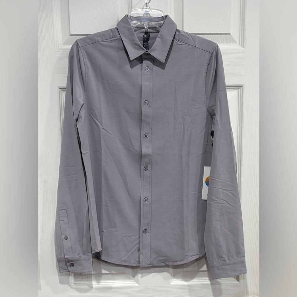 Vuori Men's Small Long Sleeve Bridge Button Down Fog Grey NWT Stretch Woven